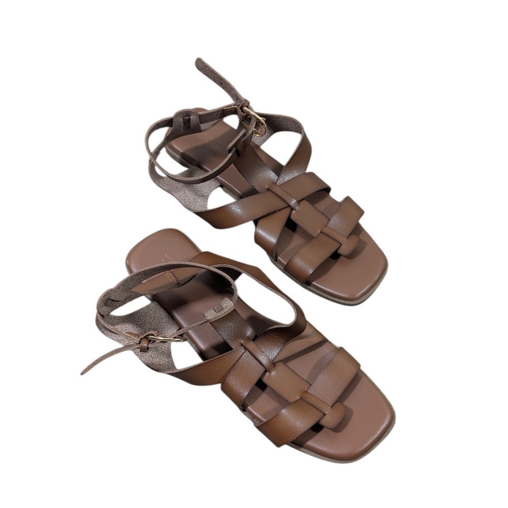 Old Navy Brown Strappy Open Toe Sandals w/Gold Buckle Size 10